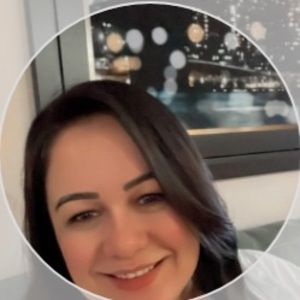 Meet your Posher, Camila